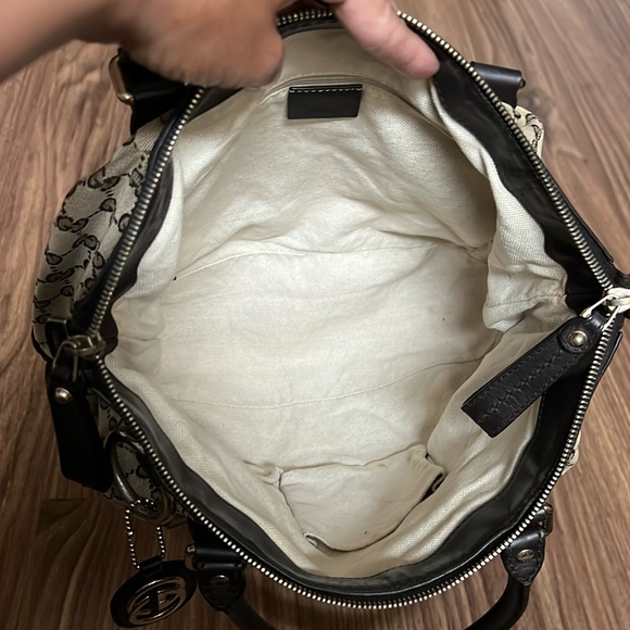 A 237 - 💯% authentic Gucci shoulder bag - Picture 13 of 16